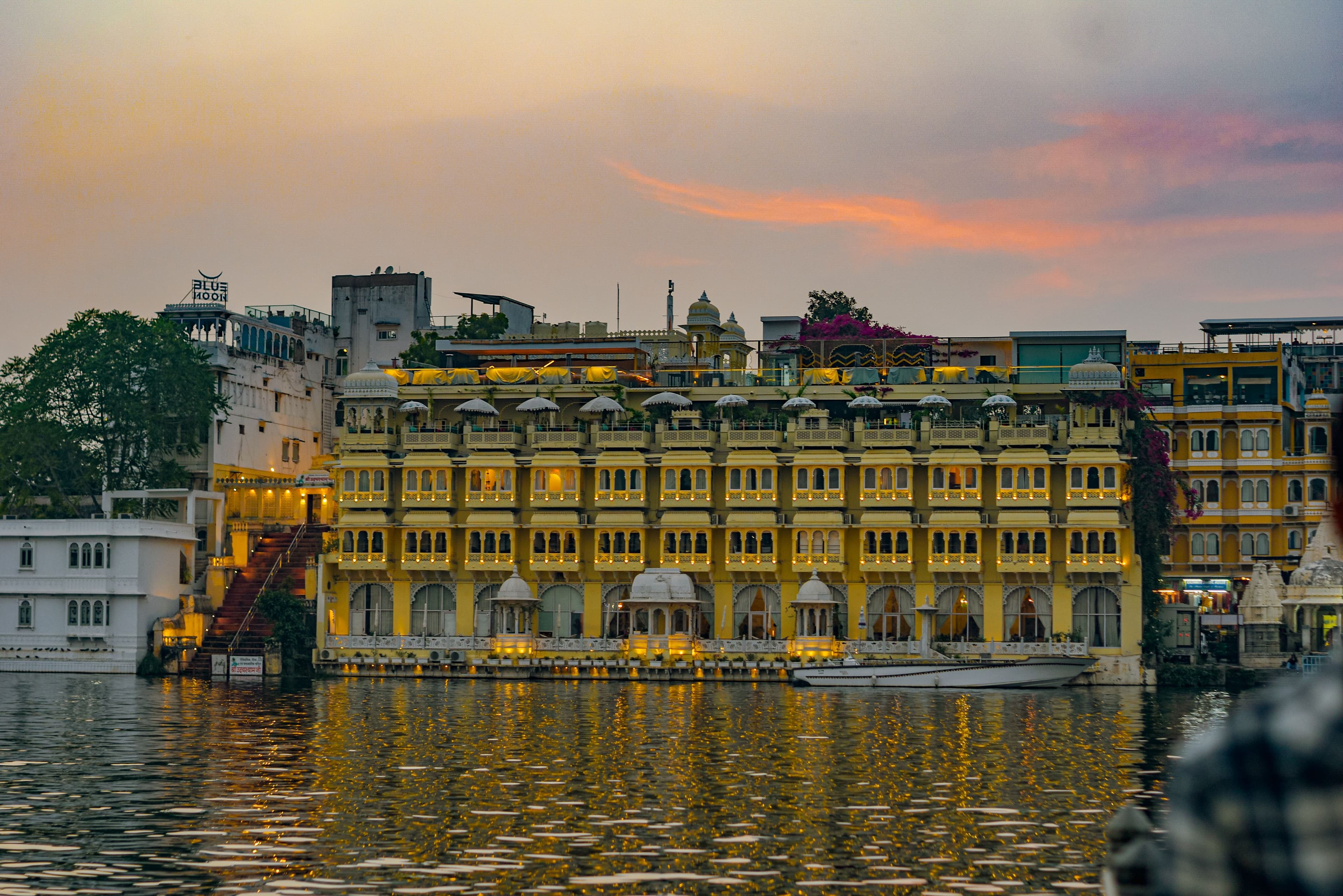 Royal Udaipur Lakes & Heritage Tour Package - Photo 4